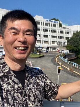 「アロハシャツ」｜新村 浩明さん（メンズ・167cm）の夏コーディネート