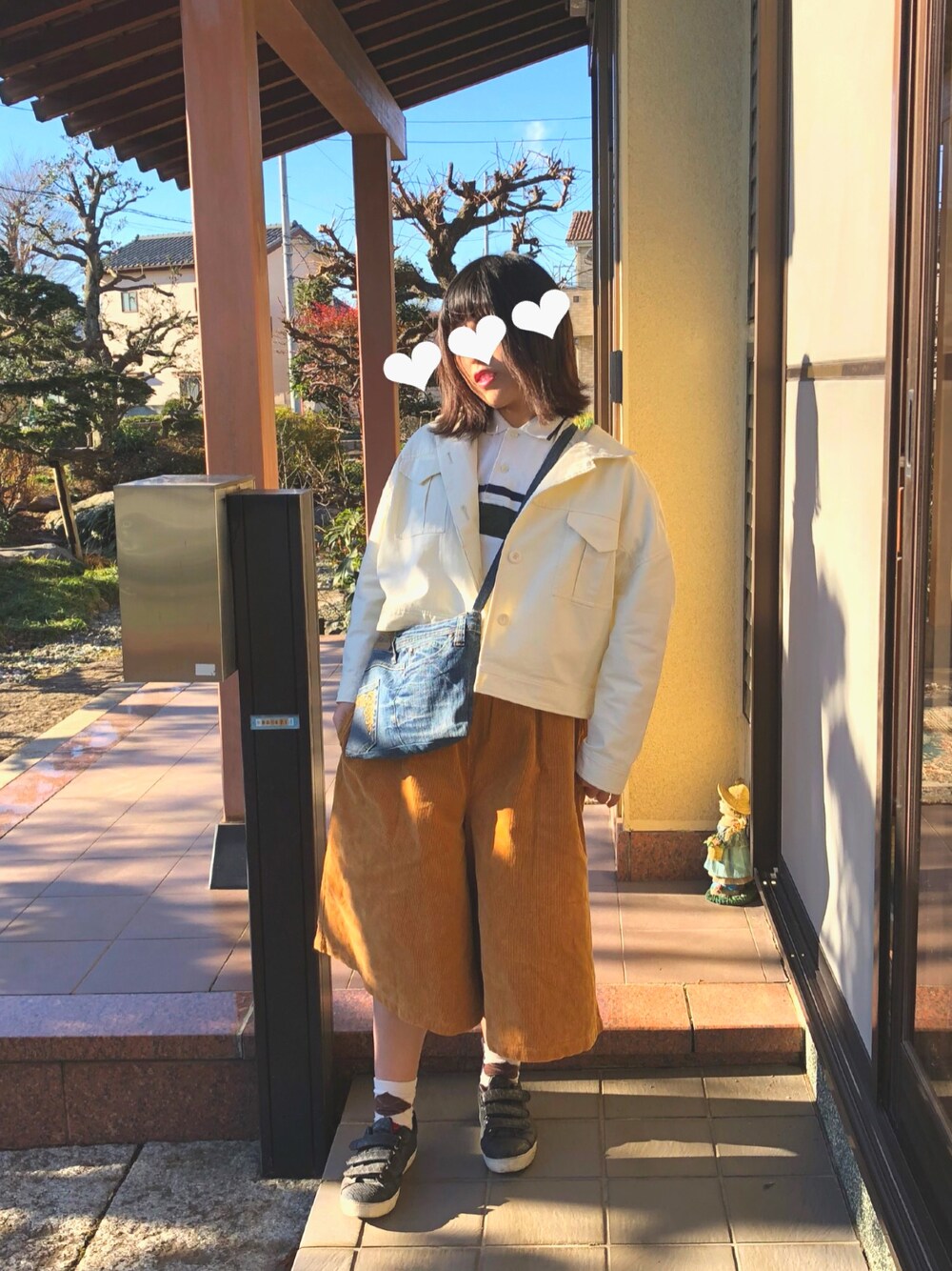「カジュアルコーデ、冬、ootd、古着、シンプル、外ハネ」｜「POLO RALPH LAURENのアイテム（ポロシャツ、ベージュ系）」を使った、みくさん（レディース・155cm）の冬コーディネートの1枚目の写真