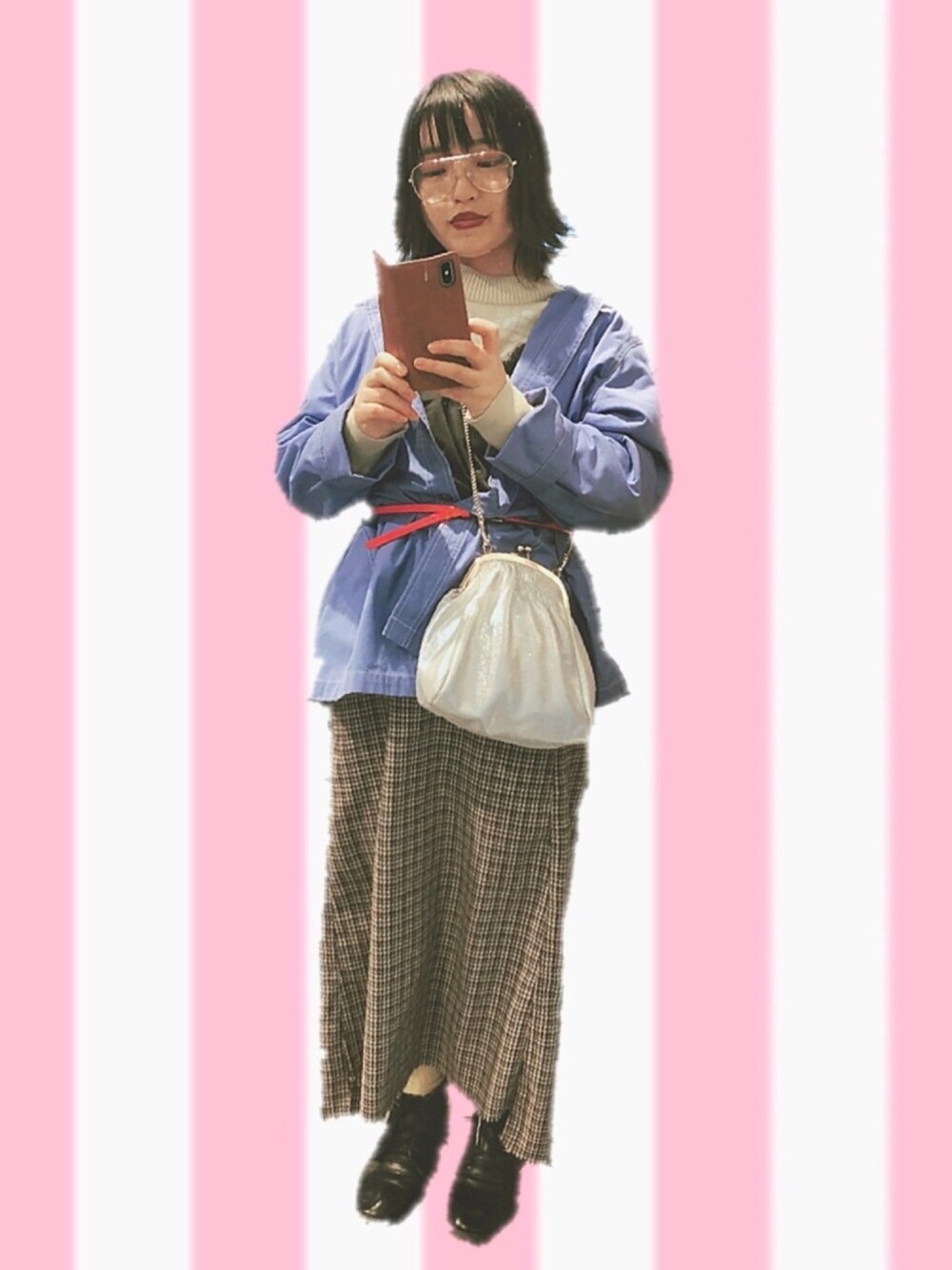 「春コーデ、ootd、古着、お洒落さんとつながりたい、めがね、高校生、原宿、ストリート、ロングスカート、カスタネ」｜「古着のアイテム（ジャケット/アウター、ブルー系）」を使った、みくさん（レディース・155cm）の冬コーディネートの1枚目の写真