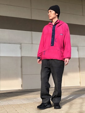 patagoniaのマウンテンパーカー（レッド系）を使ったメンズ人気