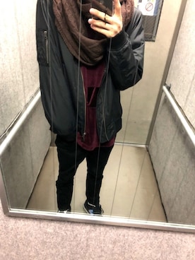 「スヌード」｜「アイテム（MA-1）」を使った、もえくんさん（メンズ・170cm）の冬コーディネート