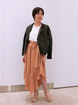 「アイテム（ライダースジャケット）」を使った、riinaさん（レディース・156cm）の夏コーディネート