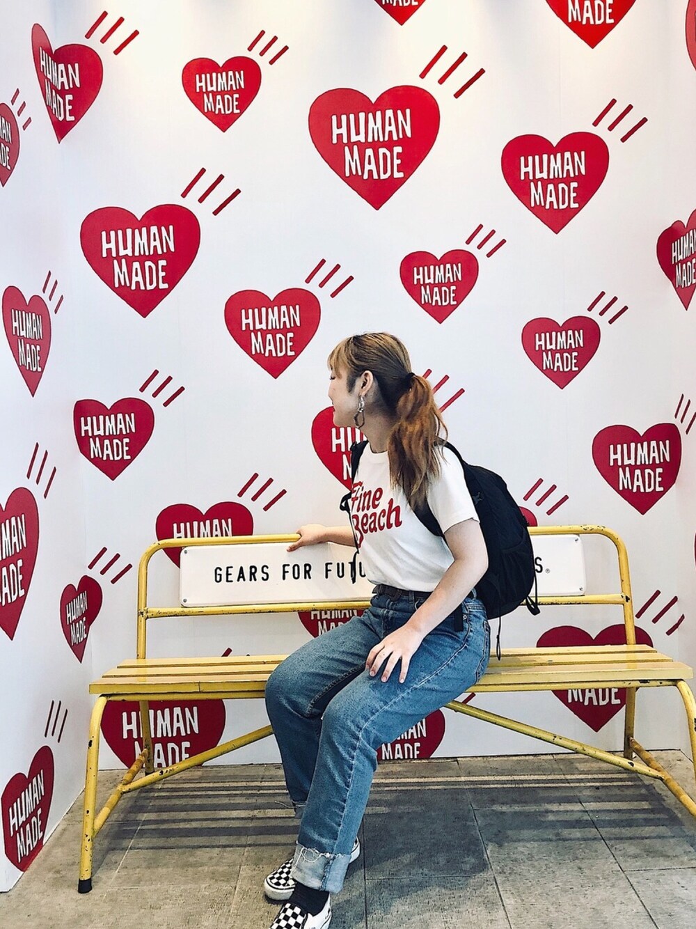 「シンプル」｜「Bershkaのアイテム（パンツ、ブルー系）」を使った、YUURIさん（レディース・157cm）の夏コーディネートの1枚目の写真