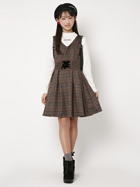 ジャンパースカートを使った「小学生」の人気ファッション 