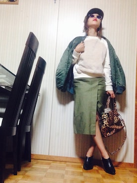 「EN ROUTE（アンルート）のアイテム（MA-1）」を使った、あろまんØさん（レディース・160cm）の冬コーディネート