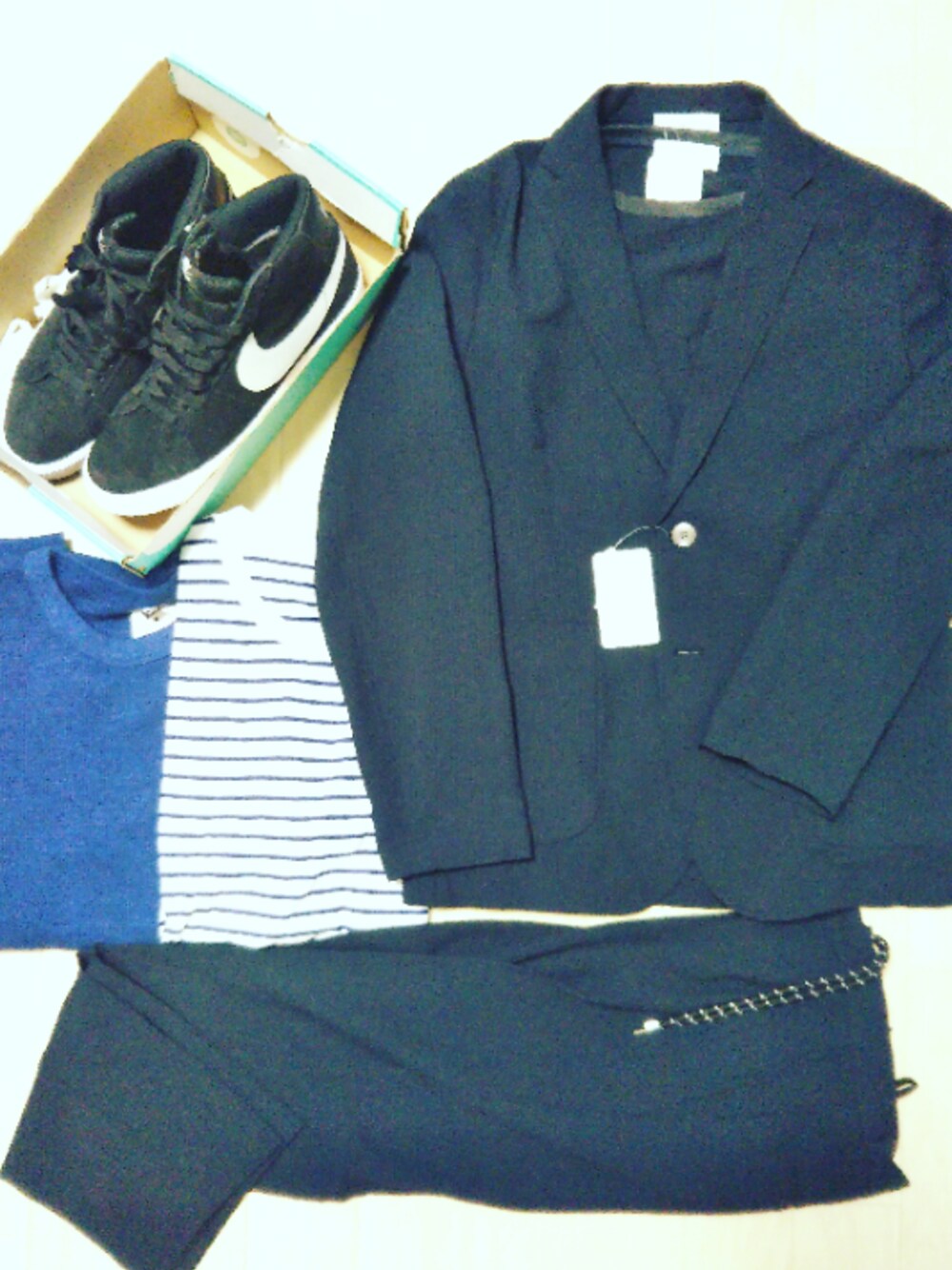 「ナイキ、blazer、スニーカー芸人、スニーカー、素材感◎、EDIFICE、おしゃれコーデ、セットアップ」｜「NIKEのNIKE SB ZOOM BLAZER MID (BLACK/WHITE-WHITE-WHITE) 【SP】（スニーカー、ブラック系）」を使った、たぼさん（メンズ・174cm）の秋コーディネートの1枚目の写真