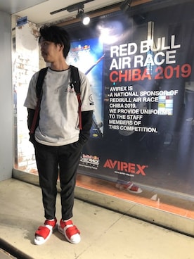 「AVIREX（アヴィレックス）のアイテム（サンダル）」を使った、正さん（メンズ・170cm）の春コーディネート