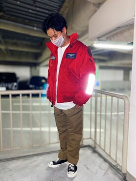 「アイテム（ミリタリージャケット、レッド系）」を使った、正さん（メンズ・170cm）の秋コーディネート