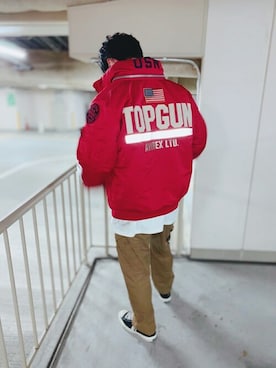 「アイテム（ミリタリージャケット、レッド系）」を使った、正さん（メンズ・170cm）の秋コーディネート