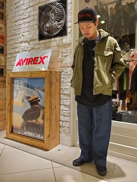 「AVIREX（アヴィレックス）の【直営店限定】エアフォース ベースキャップ/AIR FORCE BACES CAP（キャップ）」を使った、正さん（メンズ・170cm）の春コーディネート