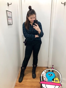 「UNIQLO（ユニクロ）のアイテム（シャツ/ブラウス、グリーン系）」を使った、Wtさん（レディース・165cm）の冬コーディネート