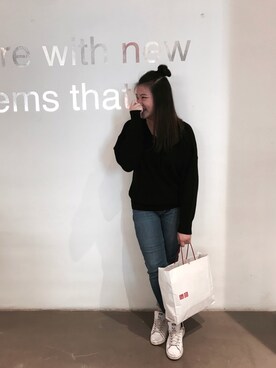 「LOWRYS FARM（ローリーズファーム）のアイテム（ニット/セーター、ブラック系）」を使った、Wtさん（レディース・165cm）の冬コーディネート