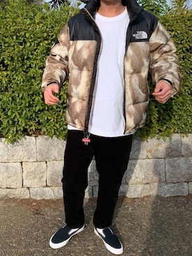 「Supreme x The North Face」｜「アイテム（スリッポン）」を使った、AJさん（メンズ・174cm）の冬コーディネート