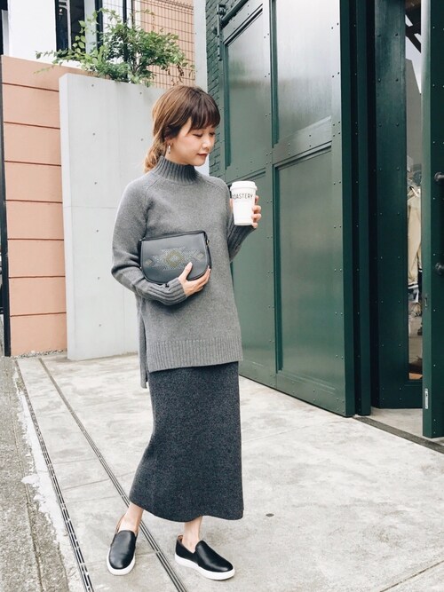 田中里奈使用「POLO RALPH LAUREN（ウールカシミヤ モックネック セーター）」的時尚穿搭