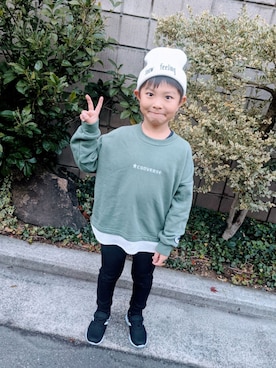 「CONVERSE（コンバース）のアイテム（スウェット）」を使った、セイゆうさん（キッズ・120cm）の冬コーディネート