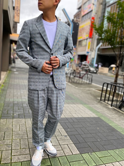 Loveless名古屋ともひとさんのテーラードジャケットを使ったコーディネート Zozotown