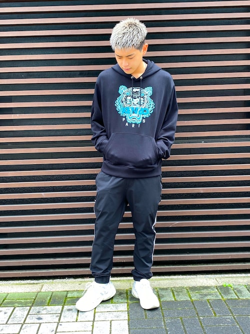 ともひと Loveless名古屋 Kenzoのパーカーを使ったコーディネート Wear