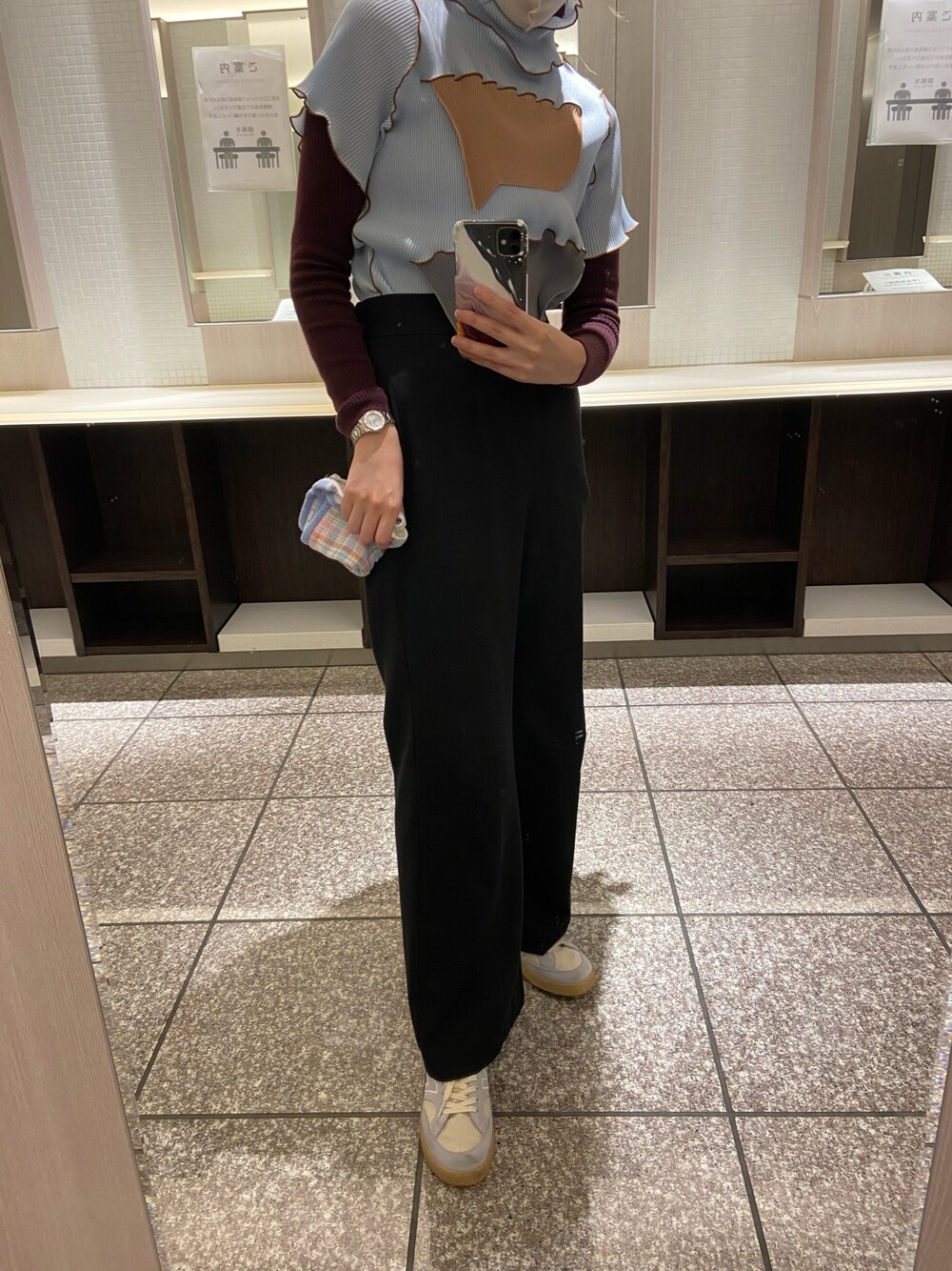 「ootd」｜「NEW BALANCEのアイテム（スニーカー、ブルー系）」を使った、kiy さん（レディース・162cm）の冬コーディネートの1枚目の写真
