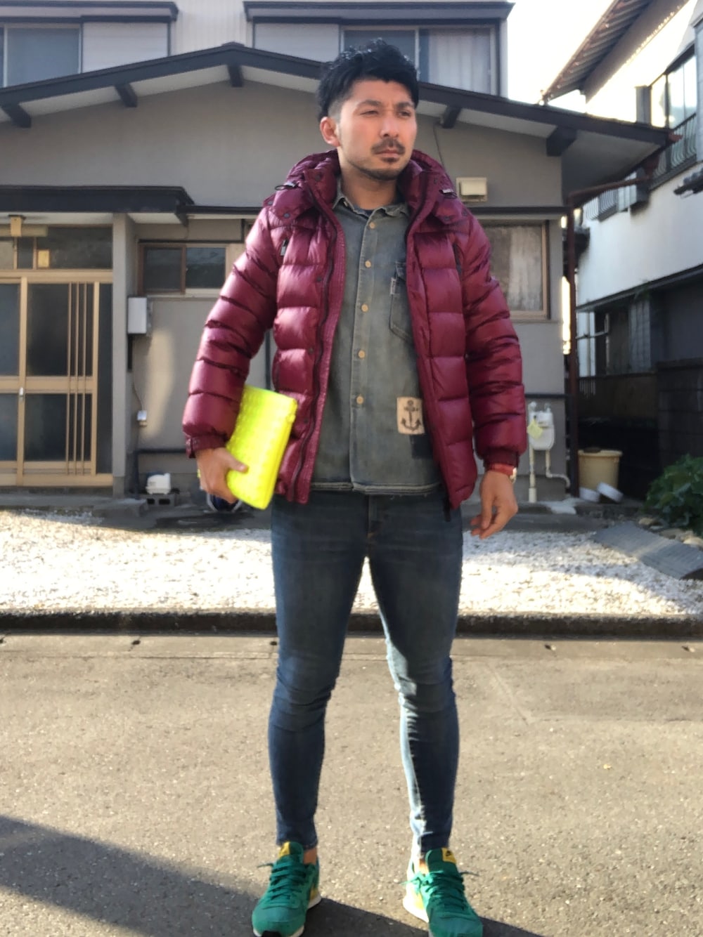 「TATRASのTATRAS（タトラス）BELBO/べルボ/ダウン（ダウンジャケット/コート、レッド系）」を使った、ザキオさん（メンズ・173cm）の冬コーディネートの1枚目の写真