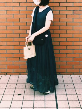 「UNIQLO（ユニクロ）のスーピマコットンクルーネックT（半袖）（Tシャツ/カットソー）」を使った、HIMARIさん（レディース・151cm）の春コーディネート