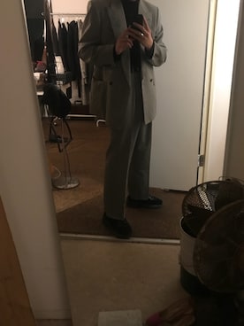 BURBERRYのセットアップ（グレー系）を使ったメンズ人気ファッション  