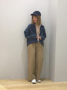 「earth music&ecology（アースミュージックアンドエコロジー）のアイテム（デニムジャケット）」を使った、ぐちょめさん（レディース・157cm）の秋コーディネート
