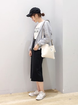 「CONVERSE（コンバース）のアイテム（バッグ）」を使った、ぐちょめさん（レディース・157cm）の秋コーディネート