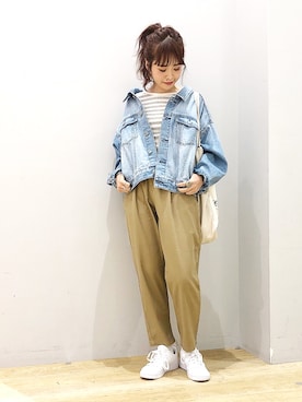「earth music&ecology（アースミュージックアンドエコロジー）のアイテム（デニムジャケット）」を使った、ぐちょめさん（レディース・157cm）の冬コーディネート