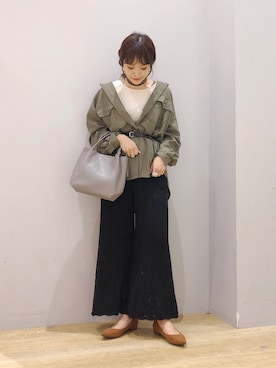「earth music&ecology（アースミュージックアンドエコロジー）のアイテム（ストール/ショール）」を使った、ぐちょめさん（レディース・157cm）の秋コーディネート