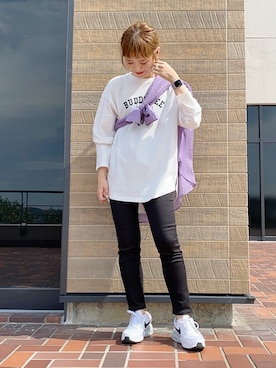 「earth music&ecology（アースミュージックアンドエコロジー）のスキスキスキニー（カラー）＊（その他パンツ）」を使った、ぐちょめさん（レディース・157cm）の秋コーディネート