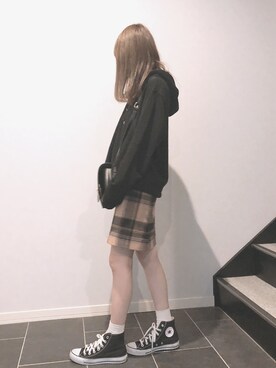 「UNIQLO（ユニクロ）のスウェットプルパーカ（長袖）（パーカー、ブラック系）」を使った、みさん（レディース・154cm）の秋コーディネート