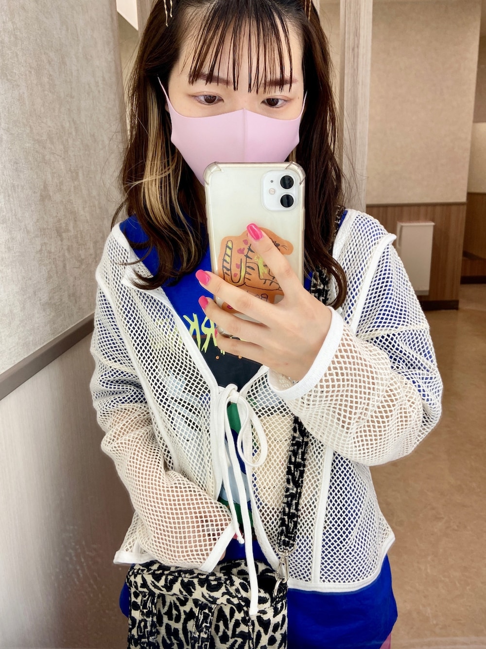 「これが私をアゲる服、メッシュ、低身長、低身長コーデ、Tシャツ、ミニバッグ、mystic、ブルー、カーディガン、春服」｜「BINDUのアイテム（ショルダーバッグ、その他）」を使った、yukachin0204さん（レディース・148cm）の春コーディネートの1枚目の写真