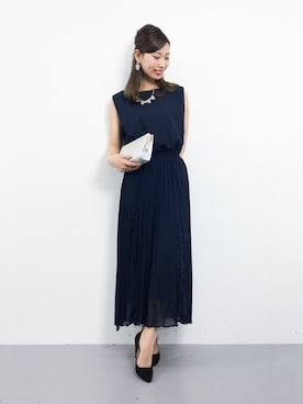 「プリーツ」｜「アイテム（つなぎ/オールインワン）」を使った、KIIさん（レディース・160cm）の春コーディネート