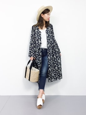 花柄シフォンロングカーディガンを使った人気ファッション