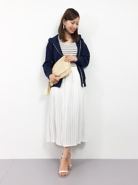 「coca（coca）（コカ）のアイテム（クラッチバッグ）」を使った、KIIさん（レディース・160cm）の春コーディネート