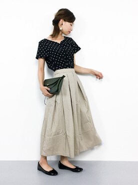 「titivate（ティティベイト）のタイプライタータックフレアスカート（スカート）」を使った、KIIさん（レディース・160cm）の夏コーディネート