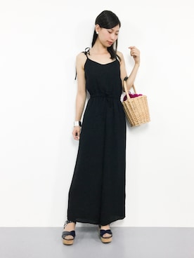 「Honeys（ハニーズ）のアイテム（つなぎ/オールインワン）」を使った、KIIさん（レディース・160cm）の夏コーディネート
