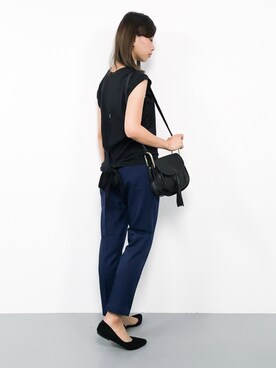 「ペタンコ靴」｜「アイテム（スラックス）」を使った、KIIさん（レディース・160cm）の夏コーディネート