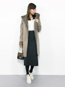 「リブニット」｜「アイテム（ムートンコート）」を使った、KIIさん（レディース・160cm）の冬コーディネート