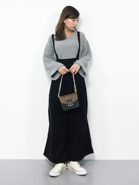 「ラメ」｜「アイテム（つなぎ/オールインワン）」を使った、KIIさん（レディース・160cm）の冬コーディネート
