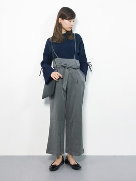 「フレアスリーブ」｜「アイテム（サロペット/オーバーオール）」を使った、KIIさん（レディース・160cm）の冬コーディネート