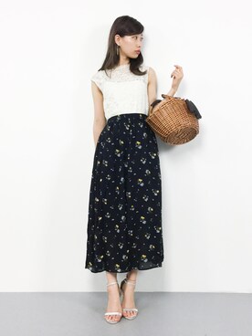 「grove（グローブ）のアイテム（かごバッグ）」を使った、KIIさん（レディース・160cm）の夏コーディネート