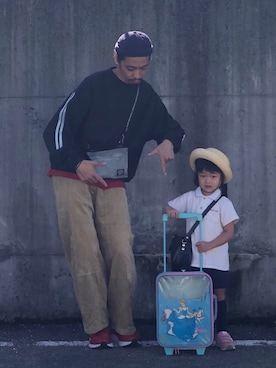 「YSTRDY's TMRRW（イエスタデイズトゥモロー）のアイテム（スウェット）」を使った、Genki Nakamuraさん（メンズ・179cm）の秋コーディネート