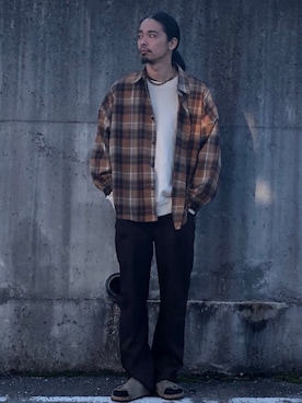 「BEAMS（ビームス）の▲BIRKENSTOCK / ZURICH SUEDE（サンダル）」を使った、Genki Nakamuraさん（メンズ・179cm）の秋コーディネート