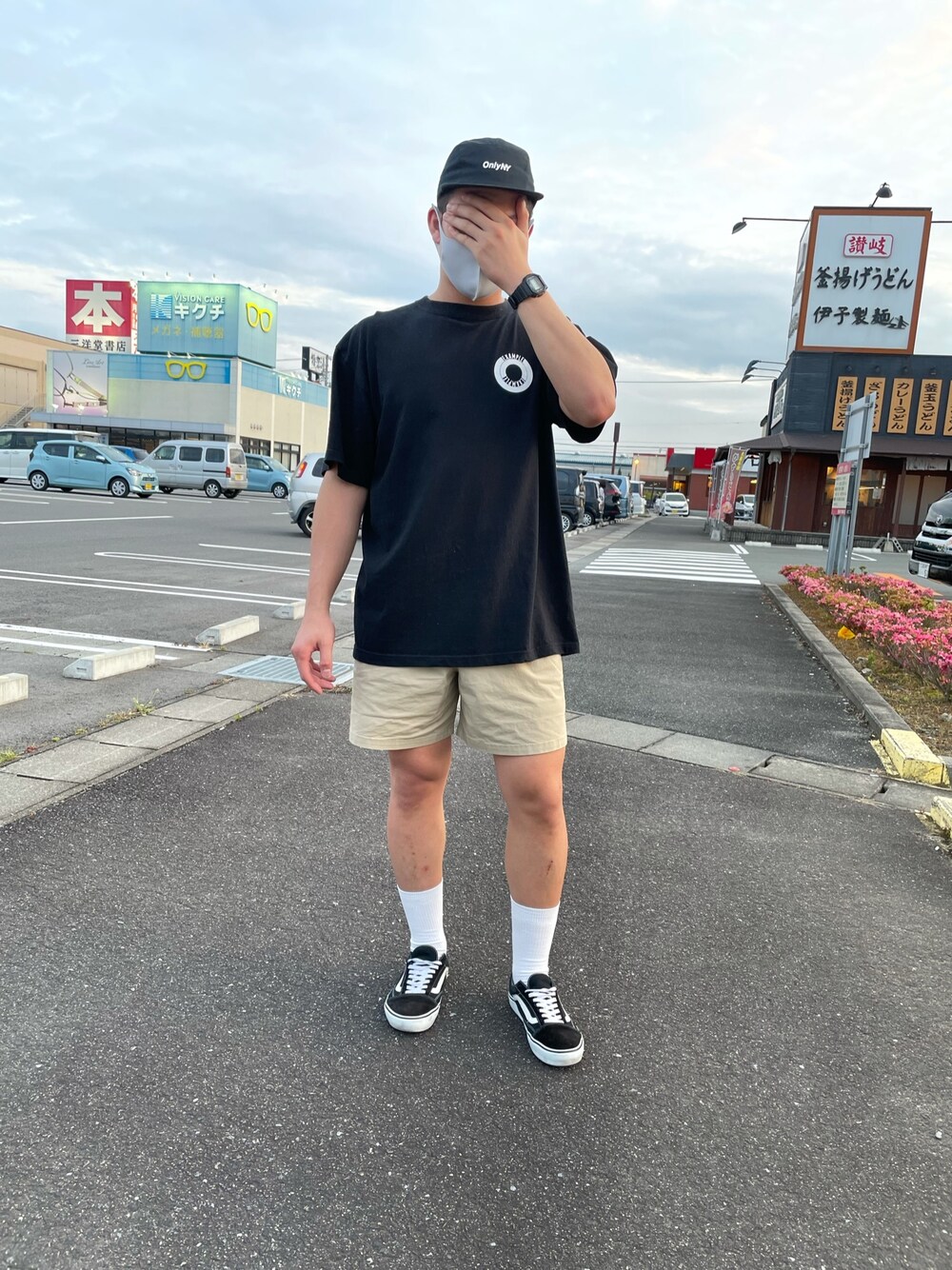 「VANSのVANS ヴァンズ OLD SKOOL DX オールドスクール DX V36CL+ BLACK（スニーカー、ブラック系）」を使った、たこさん（メンズ・175cm）の夏コーディネートの1枚目の写真