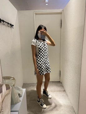 「WEGO（ウィゴー）のアイテム（ジャンパースカート）」を使った、jassi さん（レディース・163cm）の春コーディネート