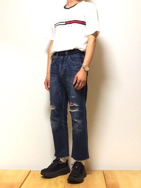 DAISUKE SAKUMAさんの「【オンライン限定】トミーヒルフィガーロゴTシャツ / TINO TEE」を使ったコーディネート