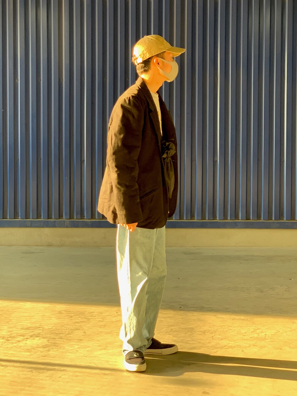 agnes b Hommeのテーラードジャケットを使った人気ファッション