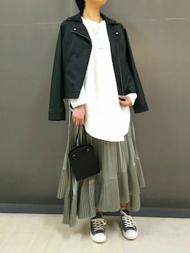 「ロックコーデ」｜「アイテム（その他）」を使った、Li-eniさん（レディース・164cm）の冬コーディネート