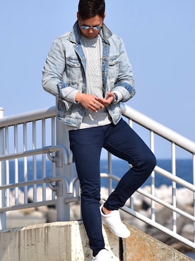 「1PIU1UGUALE3  RELAX （ウノピゥウノウグァーレトレ リラックス）の1PIU1UGUALE3 RELAX/別注ケーブルクルーネックニット（ニット/セーター）」を使った、Shintaroさん（メンズ・184cm）の春コーディネート